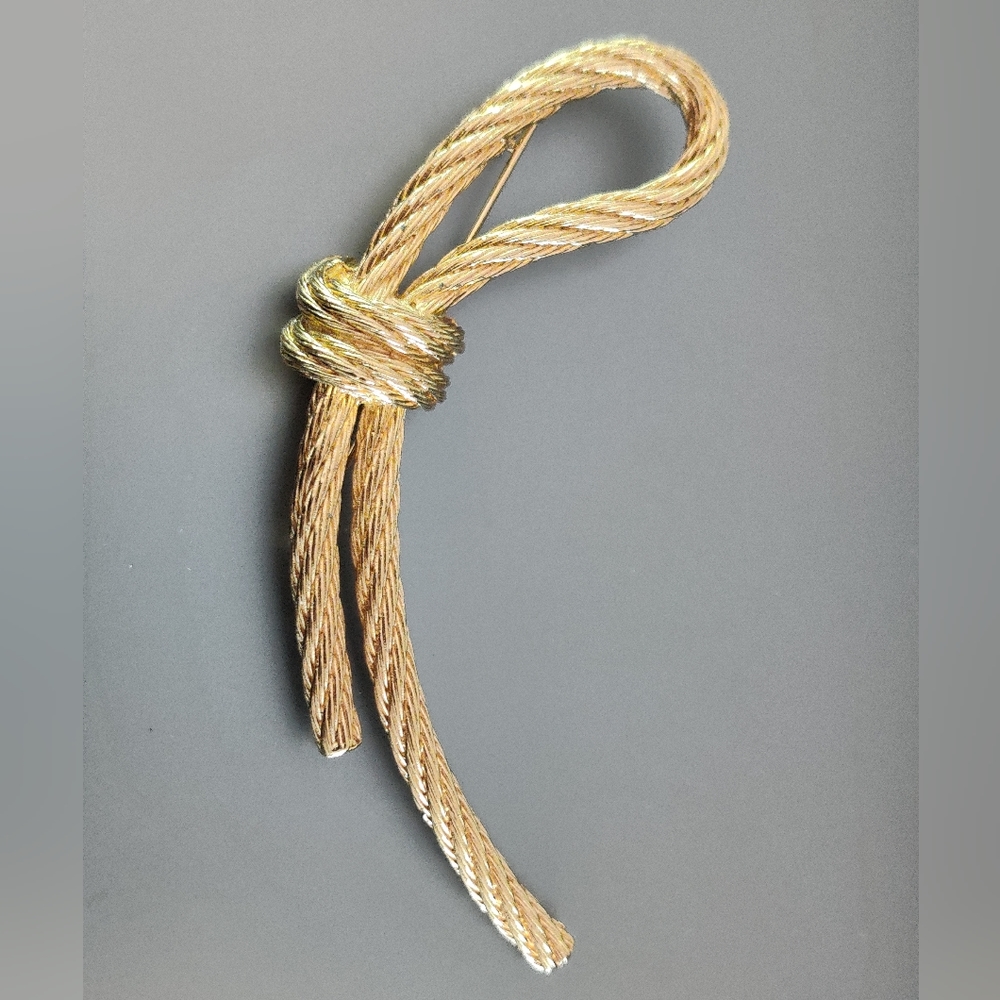 Authentic Dior Oversized Knot Brooch Matte Gold Metal